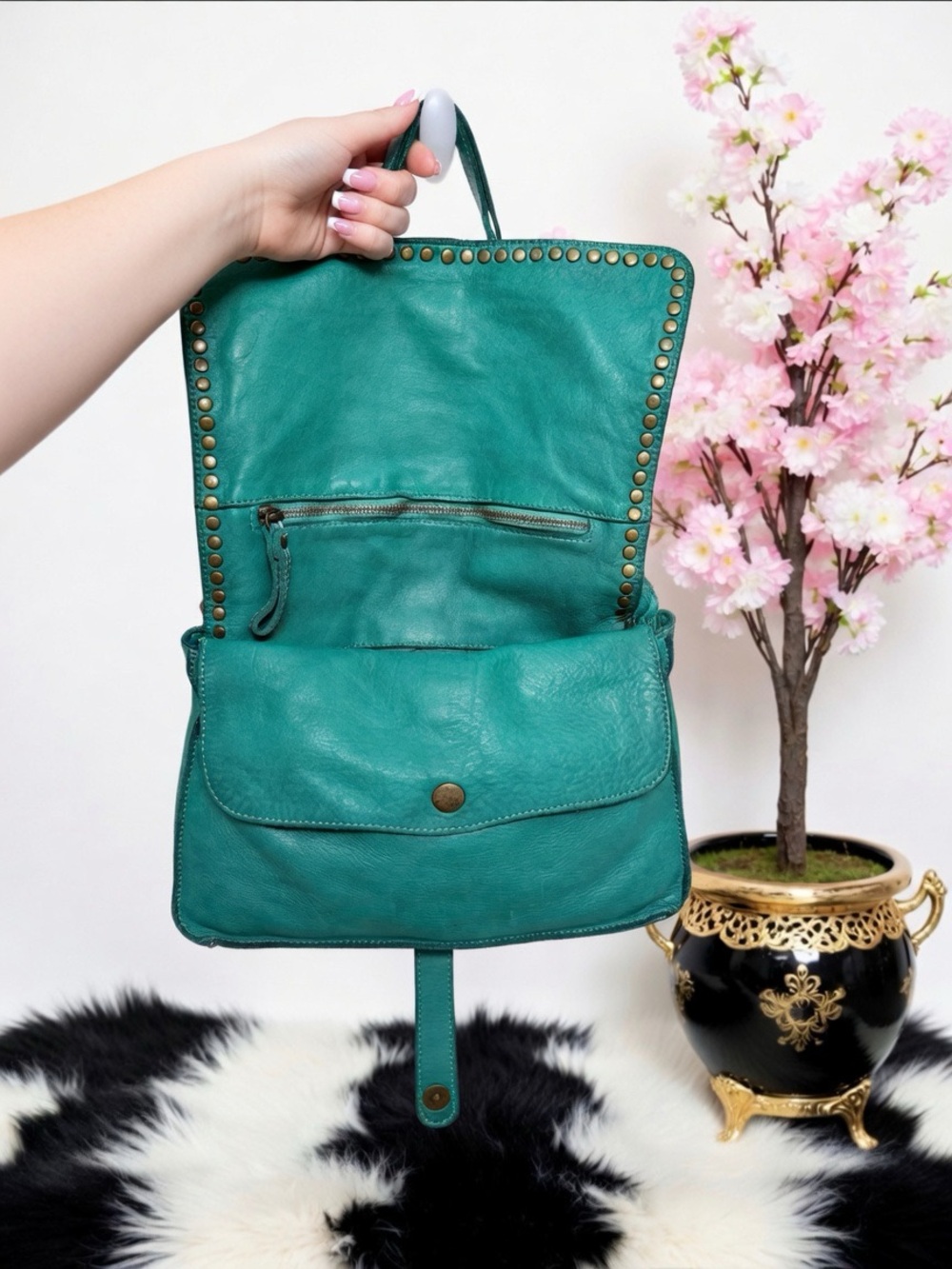 LEATHER STUDDED CROSSBODY BAG MADE IN 🇮🇹 ITALY - Picture 4 of 6